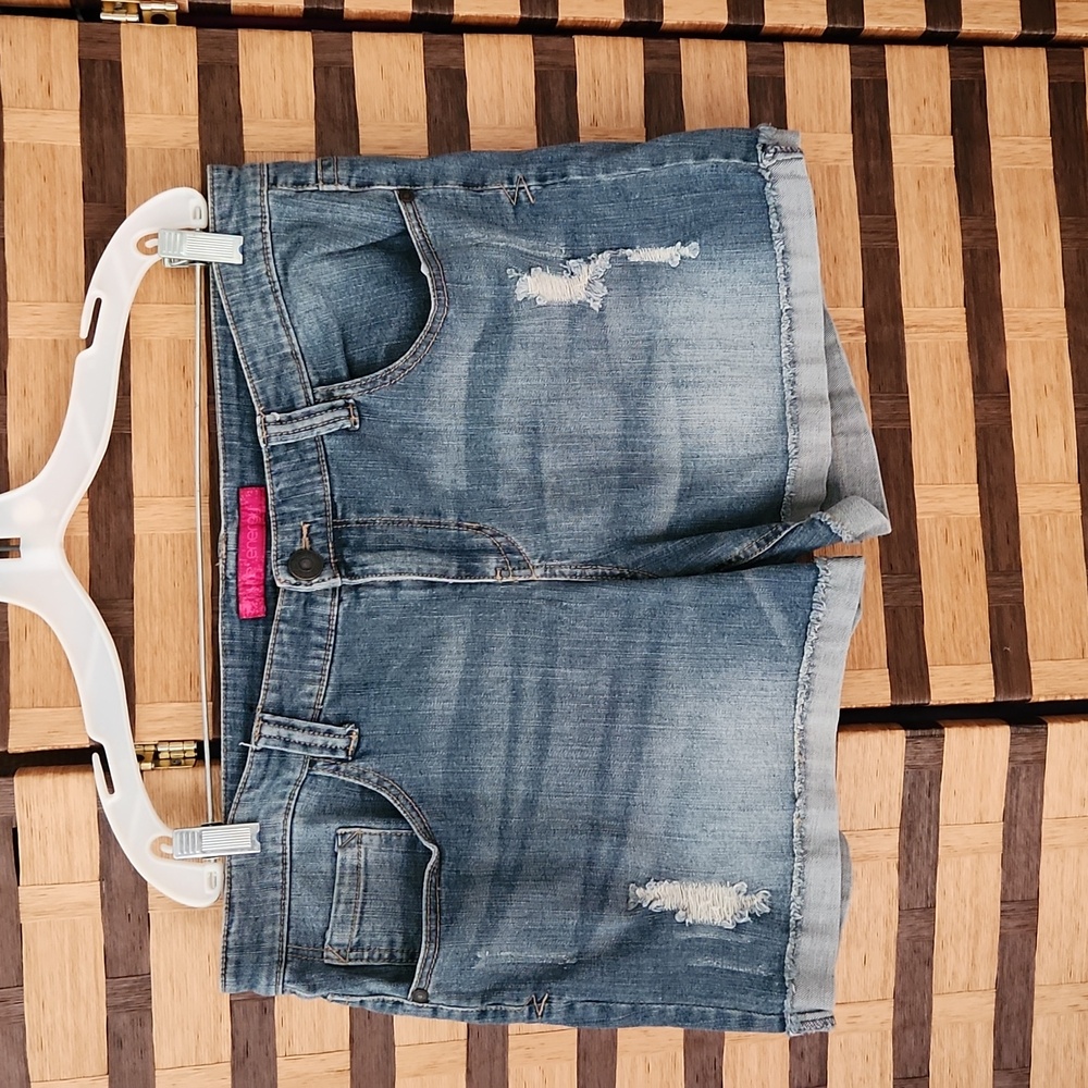 Pure Energy cuffed jean shorts